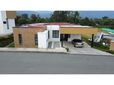 Casa campestre en venta/ armenia- Calarcá, 286 mt2, 3 habitaciones