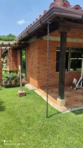 Casa Campestre En Venta En Cali En Pance V7169, 300 mt2, 3 habitaciones