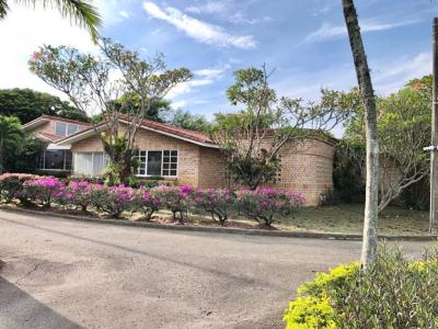 Casa Campestre En Venta En Cali En Pance V113568, 580 mt2, 6 habitaciones