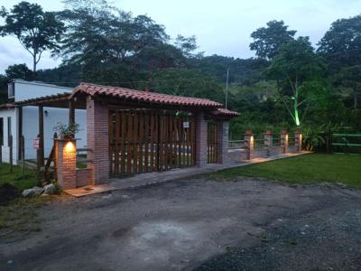 Casa Campestre En Venta En Chinacota V84383, 197 mt2, 3 habitaciones