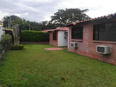 Casa Campestre En Venta En Cucuta En Villa Del Rosario, Urb. Villas De Santa Ana V48144, 220 mt2, 3 habitaciones