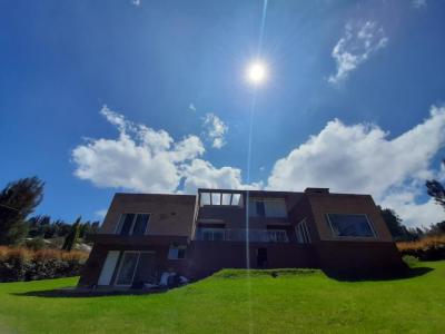 Casa Campestre En Venta En Duitama V63764, 345 mt2, 5 habitaciones