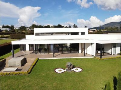 casa finca campestre en venta vía Rionegro la Ceja Antioquia c33 lc, 517 mt2, 5 habitaciones