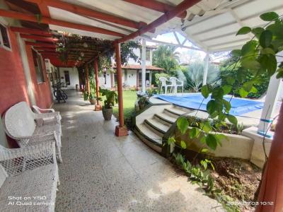 Casa Campestre En Venta En Jamundí Las Mercedes VSUM464320, 420 mt2, 8 habitaciones