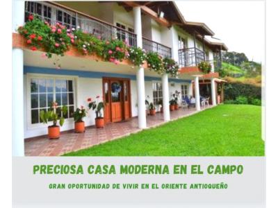 VENTA DE HERMOSA CASA MODERNA EN EL CAMPO  1931, 330 mt2, 5 habitaciones
