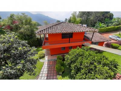 Venta Casa Campestre San Antonio de Prado, Medellín, Cod 4823931, 580 mt2, 11 habitaciones