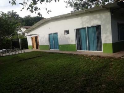 Casa Campestre En Melgar Tolima En Condominio, 125 mt2, 4 habitaciones