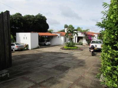 Casa Campestre En Venta En Pereira V41774, 300 mt2, 4 habitaciones