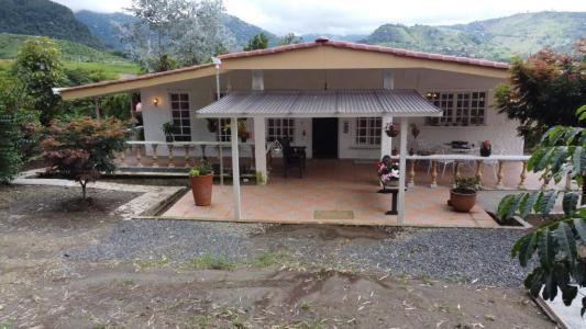 Casa Campestre En Venta En Pereira En La Florida V115805, 250 mt2, 3 habitaciones