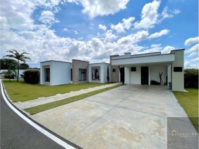 Casa Campestre En Venta En Pereira En Galicia V117893, 263 mt2, 4 habitaciones