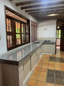 Casa Campestre En Venta En Pereira En Galicia V150776, 400 mt2, 7 habitaciones