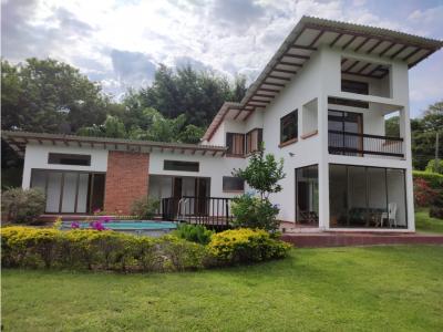 Vendo Casa Campestre en Villeta, 226 mt2, 3 habitaciones