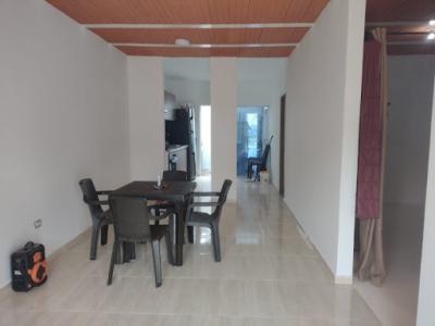 Venta De Casas En Cartagena, 84 mt2, 3 habitaciones