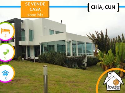 Se vende casa Yerbabuena - Chía, 550 mt2, 4 habitaciones