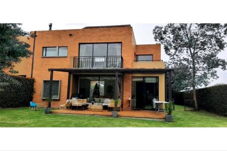 Casa En Arriendo/venta En Chía Hacienda Fontanar VIUZL6700350, 226 mt2, 3 habitaciones