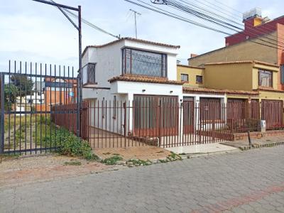 Venta De Casas En Chia, 172 mt2, 5 habitaciones