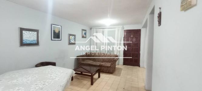 CASA COMERCIAL EN VENTA EN AV PRINCIPAL DE SAN SAN FRANCISCO API 0186, 380 mt2, 3 habitaciones