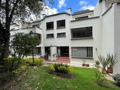 Casa Condominio En Venta En Bogota En Calatrava V54221, 265 mt2, 5 habitaciones