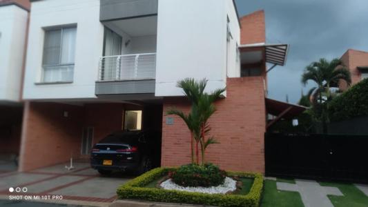 Casa Condominio En Venta En Cali V7173, 240 mt2, 3 habitaciones