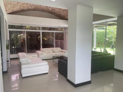 Casa Condominio En Venta En Cali En Pance V7203, 350 mt2, 3 habitaciones