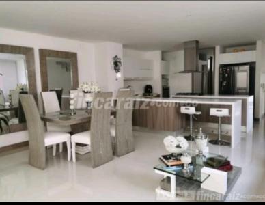 Casa Condominio En Venta En Cali En Pance V7327, 250 mt2, 3 habitaciones