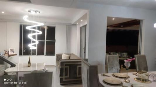 Casa Condominio En Venta En Cali En Ciudad Jardin V122342, 200 mt2, 3 habitaciones