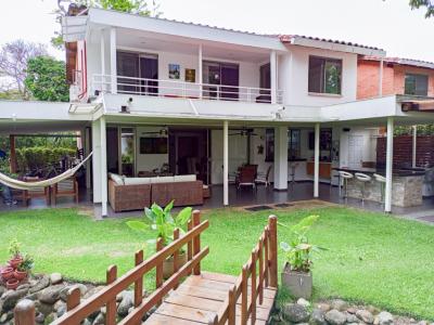 Casa Condominio En Venta En Cali En Pance V127633, 300 mt2, 5 habitaciones