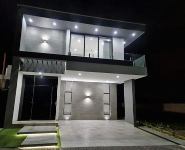 Casa En Venta En Cucuta En Los Patios V48365, 230 mt2, 3 habitaciones