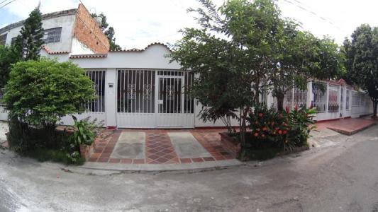 Casa En Venta En Cucuta En Lleras Restrepo V84821, 300 mt2, 4 habitaciones