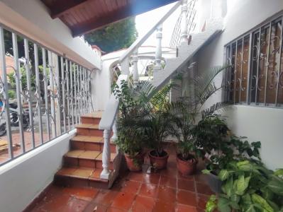 Casa En Venta En Cucuta V84958, 182 mt2, 6 habitaciones