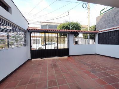 Casa En Venta En Cucuta V85200, 120 mt2, 5 habitaciones