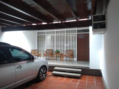 Casa En Venta En Cucuta En Caobos V130752, 183 mt2, 3 habitaciones