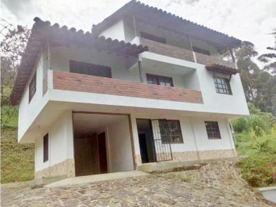 Casa en Venta en El retiro, sector la fe, 480 mt2, 7 habitaciones