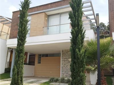 Casa en venta Villa Novoa Envigado (Callejas), 181 mt2, 4 habitaciones