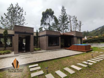 Casa En Venta En Envigado V155199, 250 mt2, 3 habitaciones