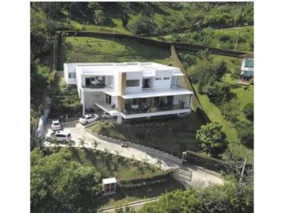 Venta de casa en Las Palmas, Poblado, 784 mt2, 5 habitaciones
