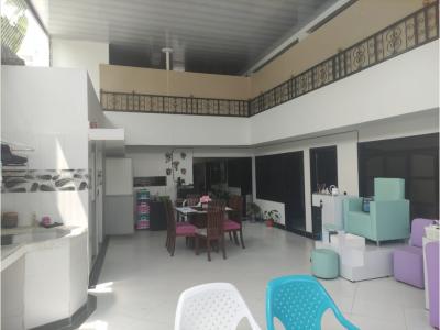 Se vende Casa Ibagué Tolima , 400 mt2, 8 habitaciones