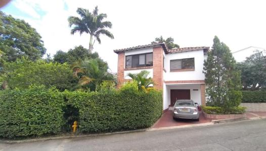 Casa En Venta En Ibague V30855, 479 mt2, 4 habitaciones