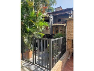 VenCambio casa bifamiliar itagui x finca en el sur de Medellin, 85 mt2, 3 habitaciones