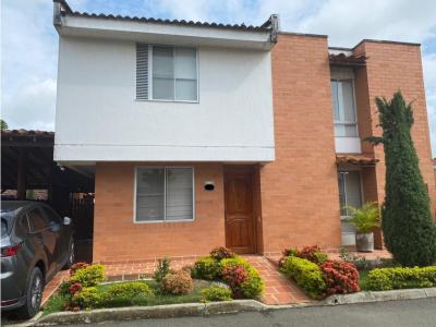 Vendo casa en Jamundi Sol de la Arboleda, 220 mt2, 4 habitaciones