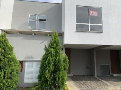 Casa En Venta En Jamundi En Ciudad Country V132294, 91 mt2, 3 habitaciones