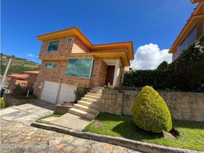 Vendo Casa en  Villas de TunjaqueS.G. 23-888, 333 mt2, 4 habitaciones