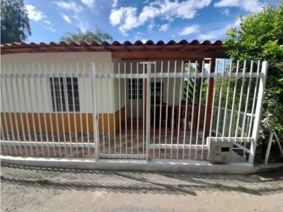 Se vende casa campestre ubicada en la Tebaida Quindio, 130 mt2, 3 habitaciones