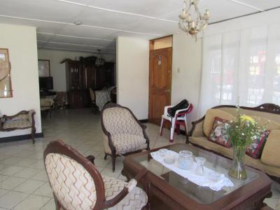 Casa Local En Venta En Barranquilla V47550, 260 mt2, 4 habitaciones