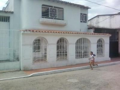 Casa Local En Venta En Cucuta En Los Patios, Montebello I V51229, 486 mt2, 5 habitaciones