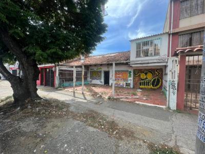 Casa Lote En Venta En Cali En Departamental V15142, 250 mt2