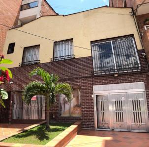 Casa Lote En Venta En Medellin V63226, 450 mt2, 9 habitaciones