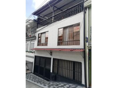 SE VENDE CASA EN LOS ARRAYANES, MANIZALES., 152 mt2, 3 habitaciones