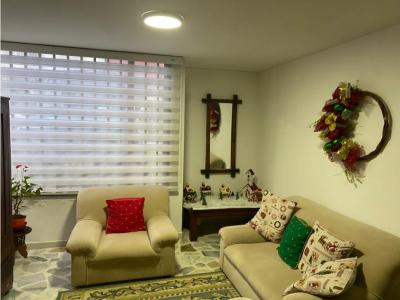 VENTA DE CASA EN BARRIO ARBOLEDA, MANIZALES, 190 mt2, 3 habitaciones