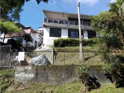 Venta Casa con Renta Sector El Topacio, Manizales , 210 mt2, 7 habitaciones
